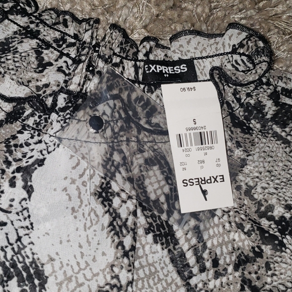 Snakeskin Print top - Picture 6 of 6